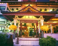 вход в отель - фотогалерея на RCC-TRAVEL.RU вход в отель - фотогалерея на RCC-TRAVEL.RU